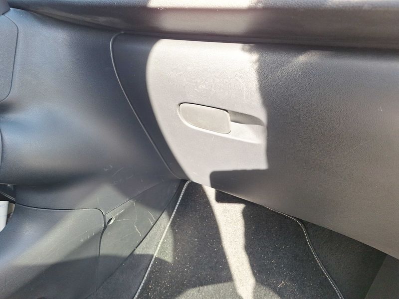 Citroen C3 1.2 PureTech Shine 2018 – снимка 34