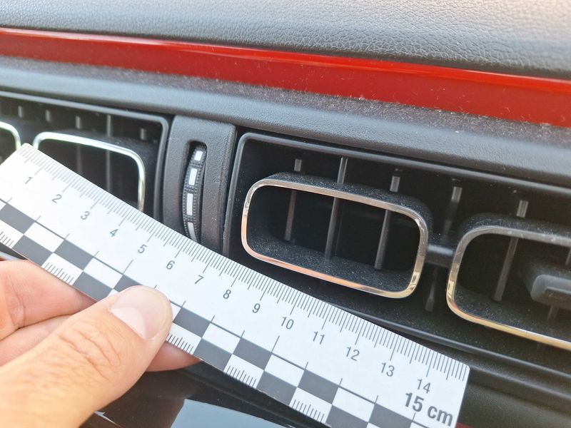 Citroen C3 1.2 PureTech Shine 2018 – снимка 35