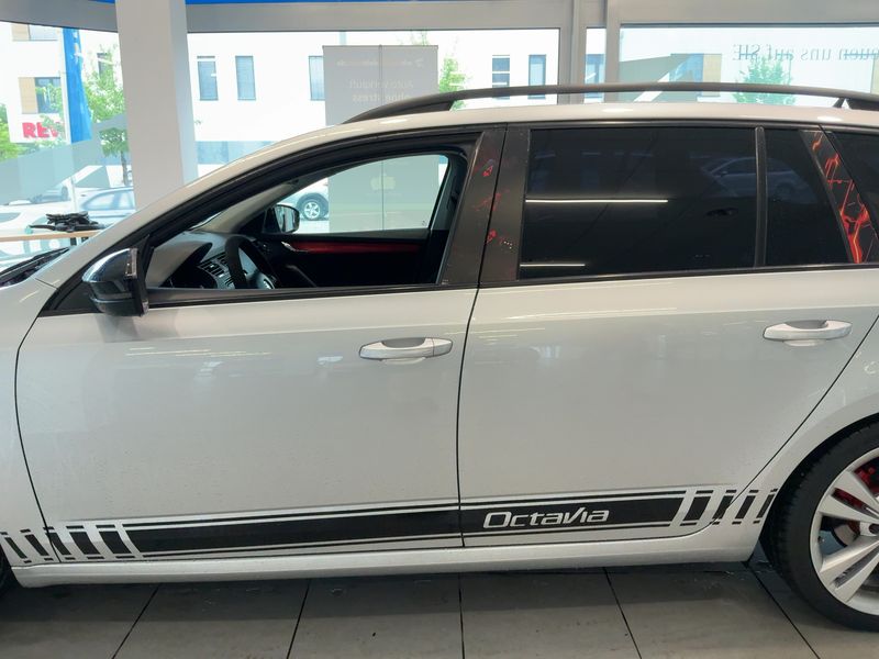 Skoda Octavia 1.6 TDI Elegance 2014 – снимка 4