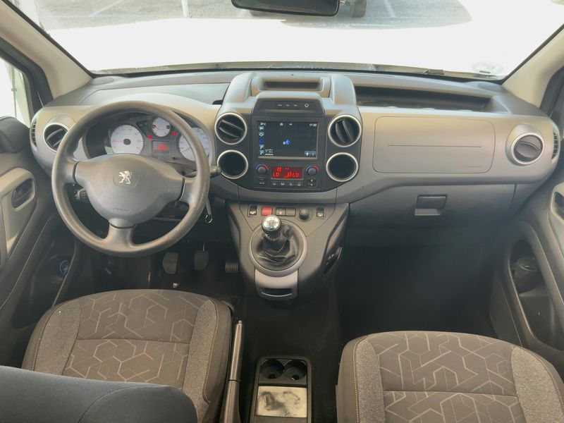 Peugeot Partner 1.6 Blue-HDi Active 2017 – снимка 17