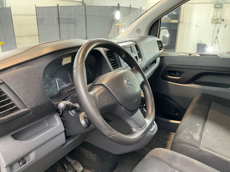 Citroen Jumpy 2.0 Blue-HDi Komfort Plus XL 2023 – снимка 37