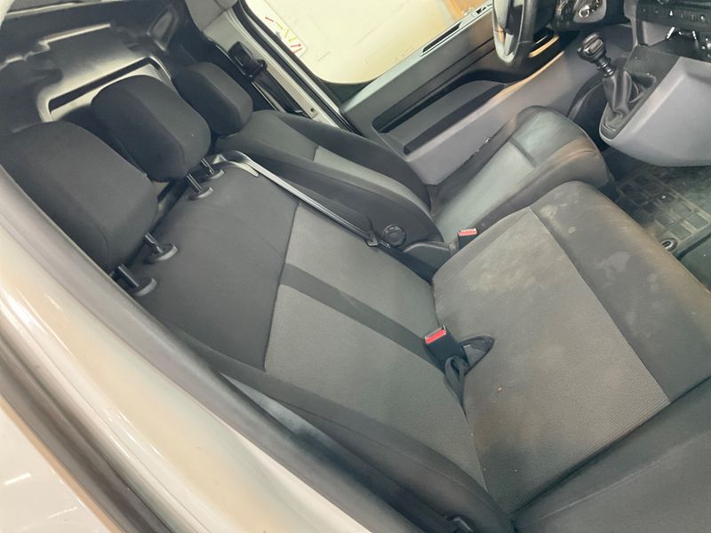 Citroen Jumpy 2.0 Blue-HDi Komfort Plus XL 2023 – снимка 35