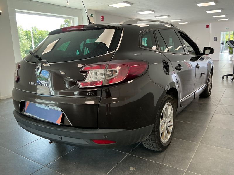 Renault Megane 1.2 Dynamique 2013 – снимка 2