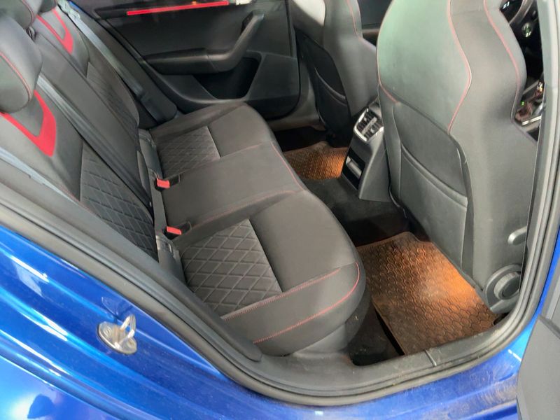 Skoda Octavia 2.0 TDI RS 4x4 2020 – снимка 19