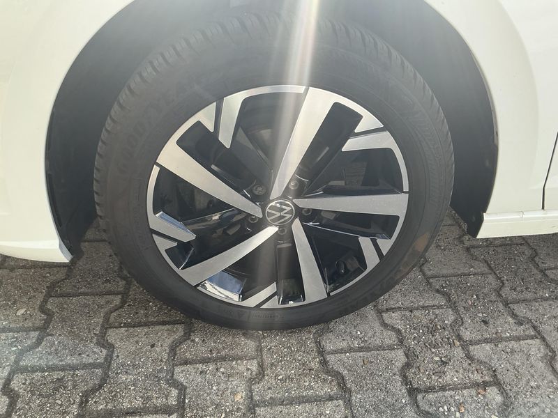 Volkswagen Polo 1.0 TSI Move 2024 – снимка 3