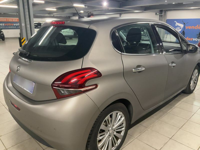 Peugeot 208 1.2 PureTech Allure 2015 – снимка 8