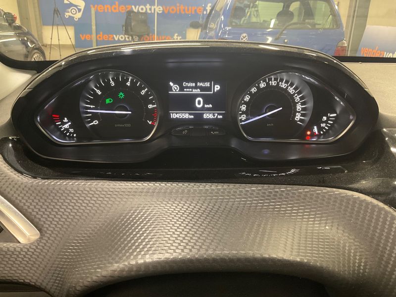 Peugeot 208 1.2 PureTech Allure 2015 – снимка 18