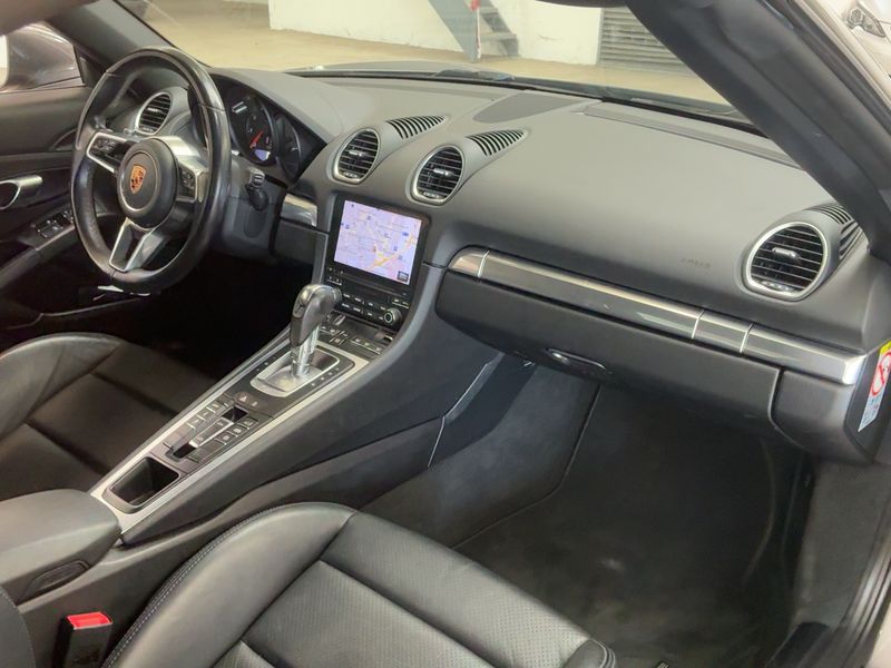 Porsche 718 Boxster 718 Basis 2019 – снимка 17