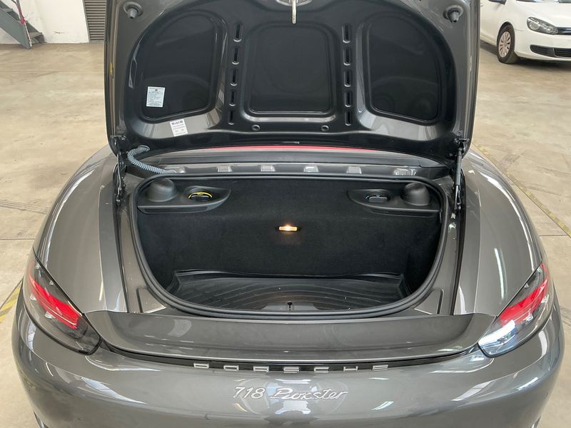 Porsche 718 Boxster 718 Basis 2019 – снимка 15