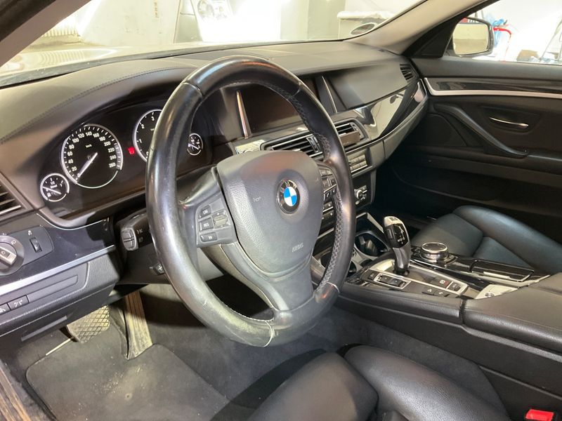 BMW 5er 530d xDrive 2015 – снимка 31