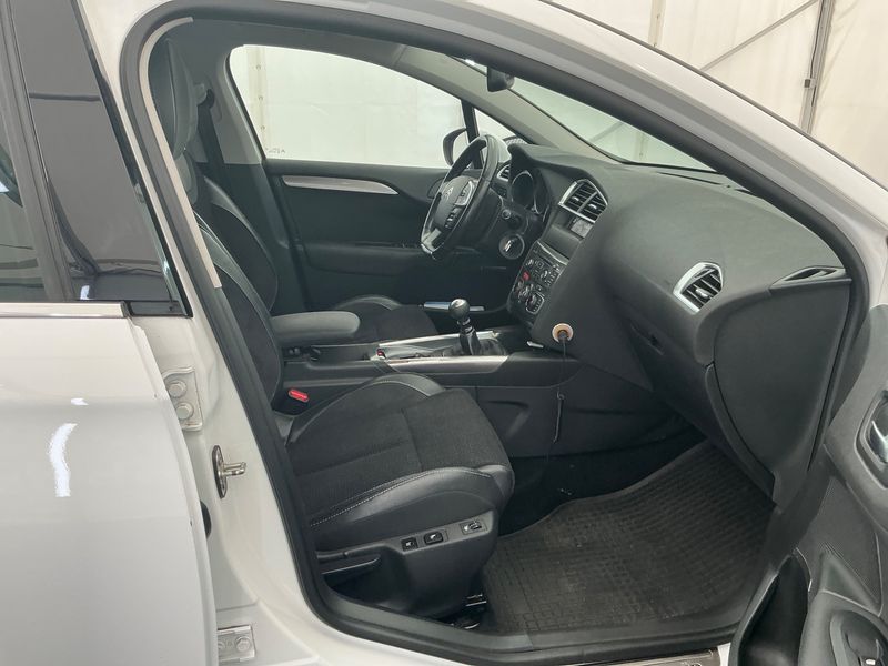 Citroen C4 2.0 HDi Exclusive 2012 – снимка 3