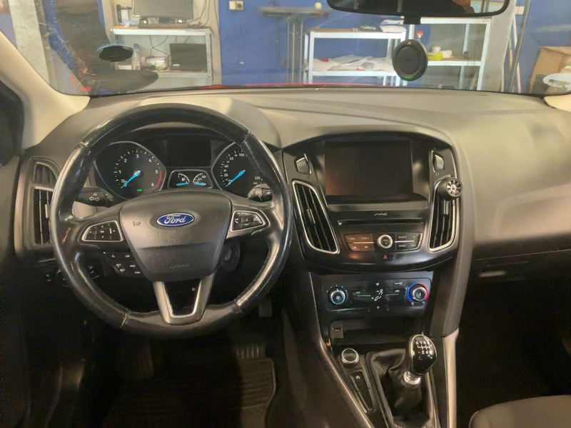 Ford Focus 1.5 TDCi Trend 2015 – снимка 17