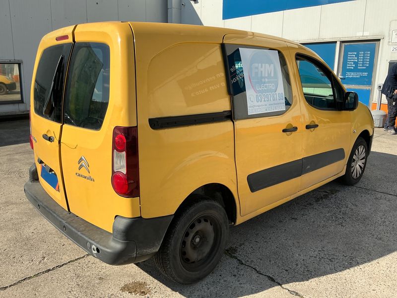 Citroen Berlingo 1.6 e-HDi Confort L1 2013 – снимка 2