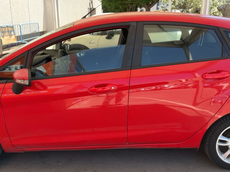 Ford Fiesta 1.5 TDCi Trend 2015 – снимка 4