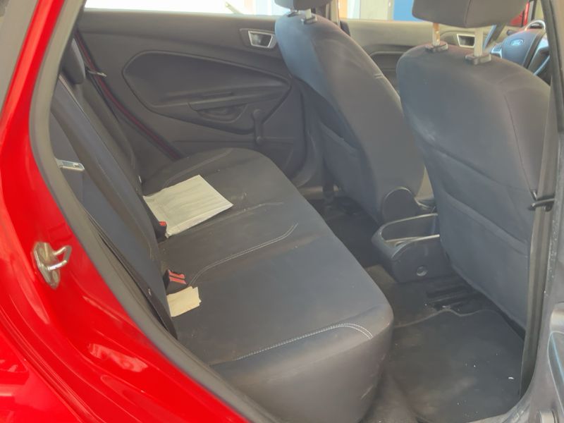 Ford Fiesta 1.5 TDCi Trend 2015 – снимка 19