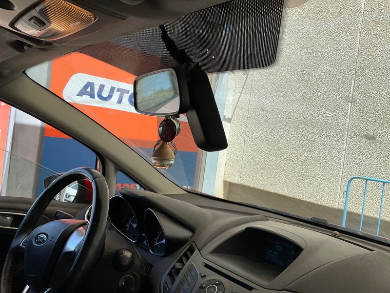 Ford Fiesta 1.5 TDCi Trend 2015 – снимка 27