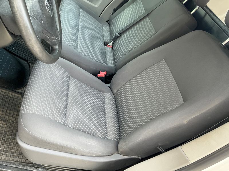 Volkswagen T5 Transporter 2.0 TDI Kasten 2015 – снимка 29
