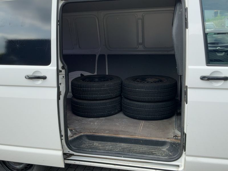 Volkswagen T5 Transporter 2.0 TDI Kasten 2015 – снимка 20