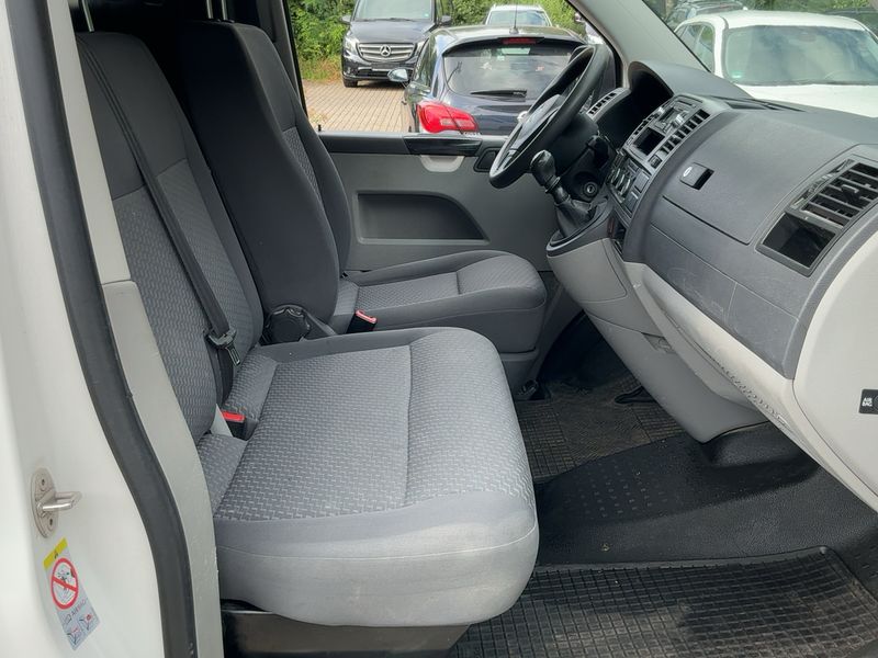 Volkswagen T5 Transporter 2.0 TDI Kasten 2015 – снимка 17