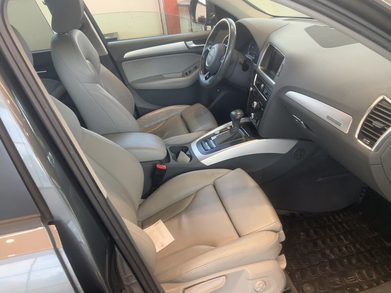 Audi Q5 3.0 V6 TDI quattro 2012 – снимка 16