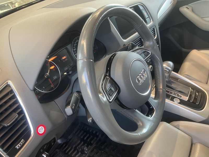 Audi Q5 3.0 V6 TDI quattro 2012 – снимка 29
