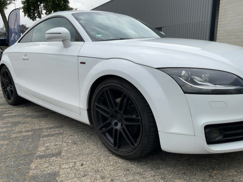 Audi TT 1.8 TFSI Coupe 2012 – снимка 12