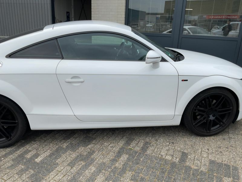 Audi TT 1.8 TFSI Coupe 2012 – снимка 10