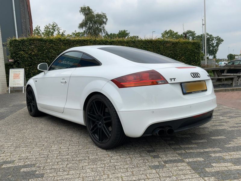 Audi TT 1.8 TFSI Coupe 2012 – снимка 6