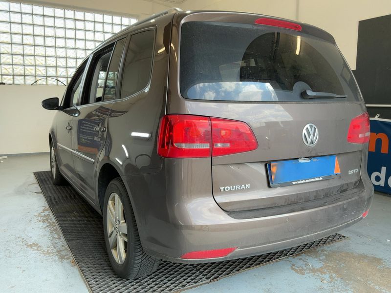Volkswagen Touran 2.0 TDI Highline BlueMotion Tech 2012 – снимка 6