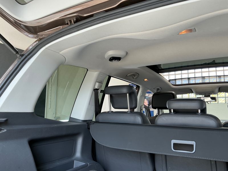 Volkswagen Touran 2.0 TDI Highline BlueMotion Tech 2012 – снимка 33