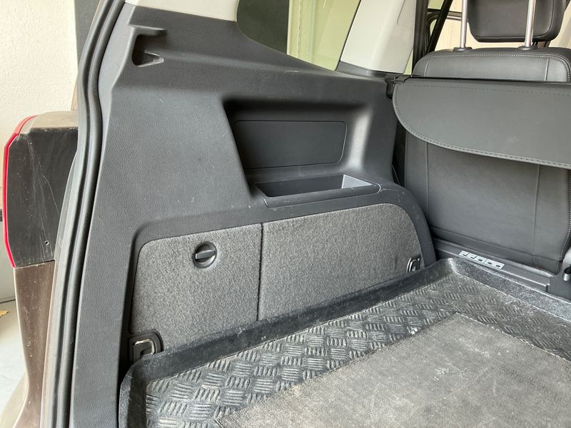 Volkswagen Touran 2.0 TDI Highline BlueMotion Tech 2012 – снимка 26