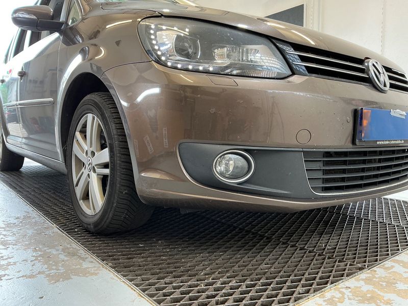 Volkswagen Touran 2.0 TDI Highline BlueMotion Tech 2012 – снимка 44