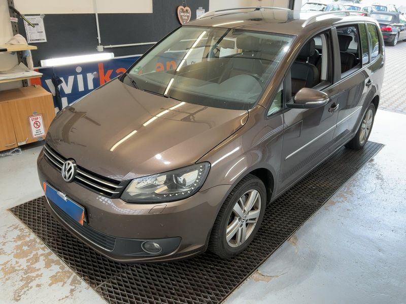 Volkswagen Touran 2.0 TDI Highline BlueMotion Tech 2012 – снимка 1