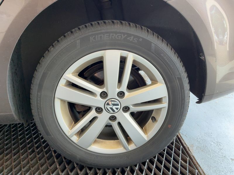 Volkswagen Touran 2.0 TDI Highline BlueMotion Tech 2012 – снимка 5