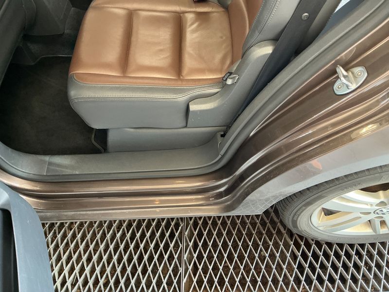 Volkswagen Touran 2.0 TDI Highline BlueMotion Tech 2012 – снимка 29
