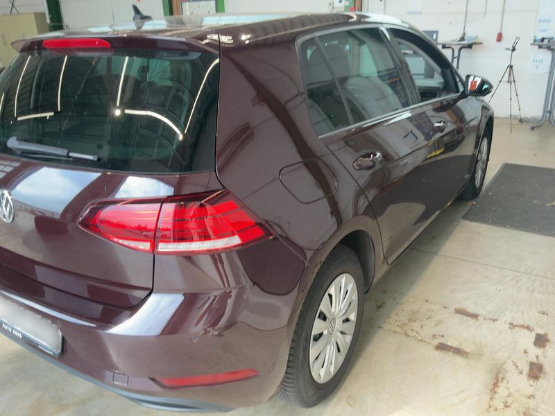 Volkswagen Golf VII 1.0 TSI Trendline BlueMotion Tech 2017 – снимка 8