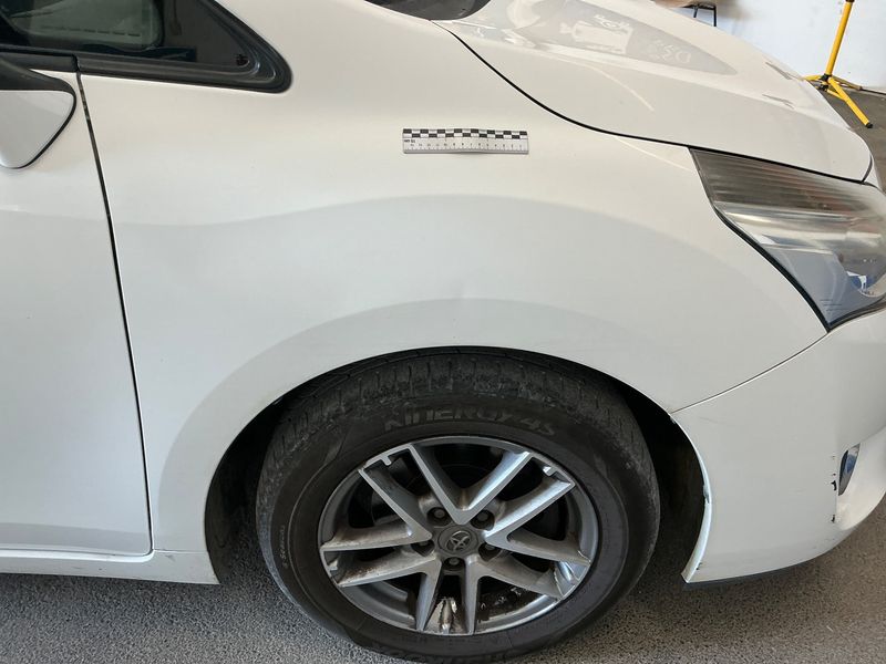 Toyota Verso 1.6 D-4D Feel! 2015 – снимка на щета