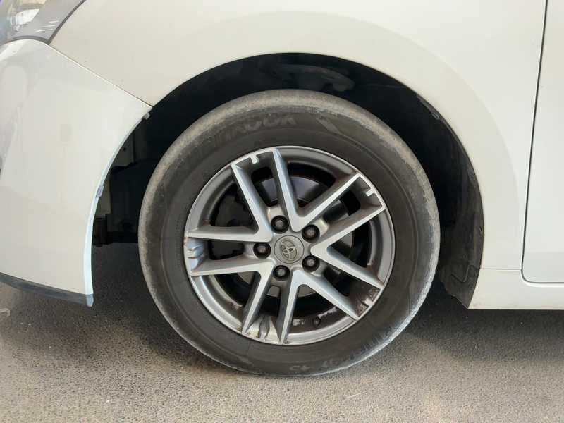 Toyota Verso 1.6 D-4D Feel! 2015 – снимка на щета