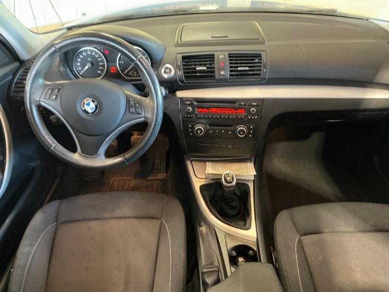 BMW 1er 116d Edition 2011 – снимка 12