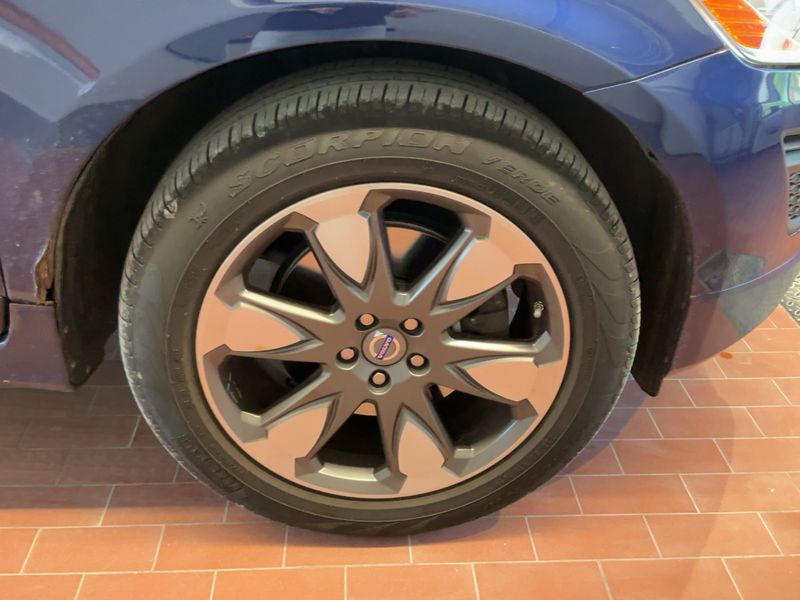 Volvo XC60 2.4 D5 Ocean Race AWD 2012 – снимка 11