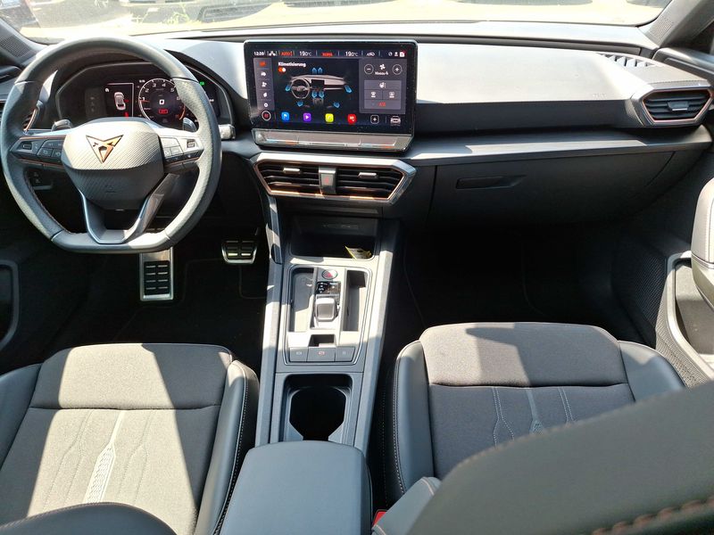 Cupra Leon 2.0 TSI VZ 2024 – снимка 11