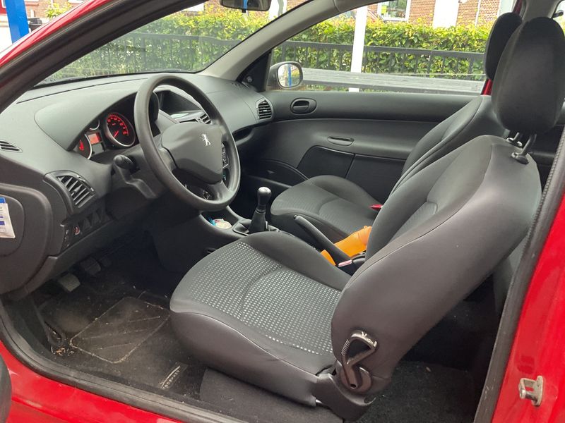 Peugeot 206+ 1.1 Urban 2011 – снимка 3