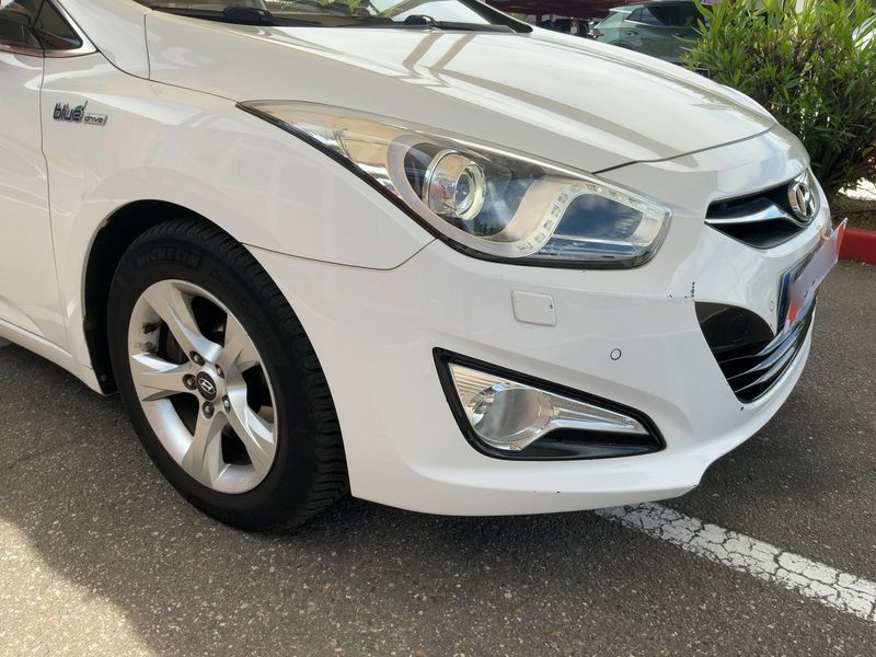 Hyundai i40 1.7 CRDi Tecno Blue 2013 – снимка 12