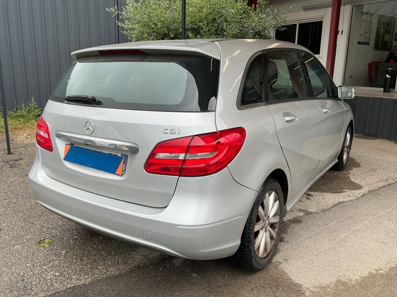 Mercedes-Benz B-Klasse B 180 CDI 2012 – снимка 2