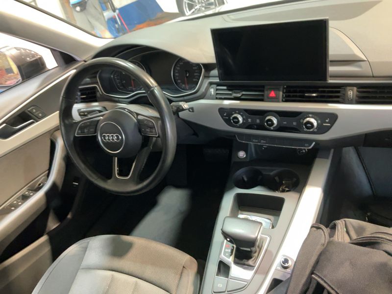 Audi A4 35 TDI Mild-Hybrid S line 2020 – снимка 18