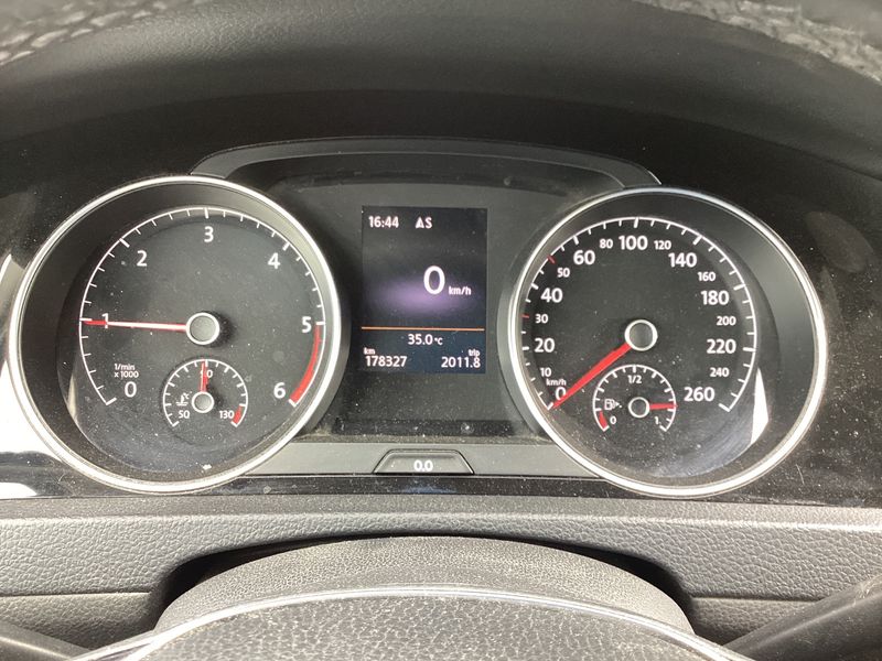 Volkswagen Golf VII 2.0 TDI Sport by R-Line BlueMotion Tech 2014 – снимка 18