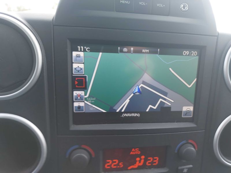 Citroen Berlingo 1.6 Blue-HDi Shine 2018 – снимка 13