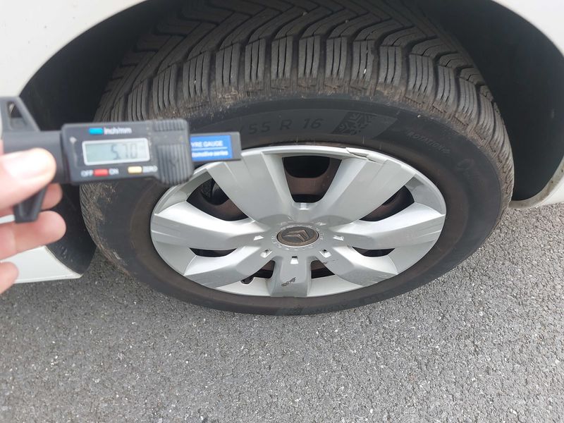 Citroen Berlingo 1.6 Blue-HDi Shine 2018 – снимка 32
