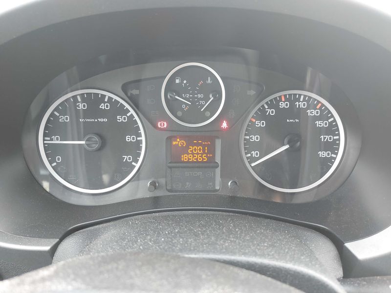 Citroen Berlingo 1.6 Blue-HDi Shine 2018 – снимка 20