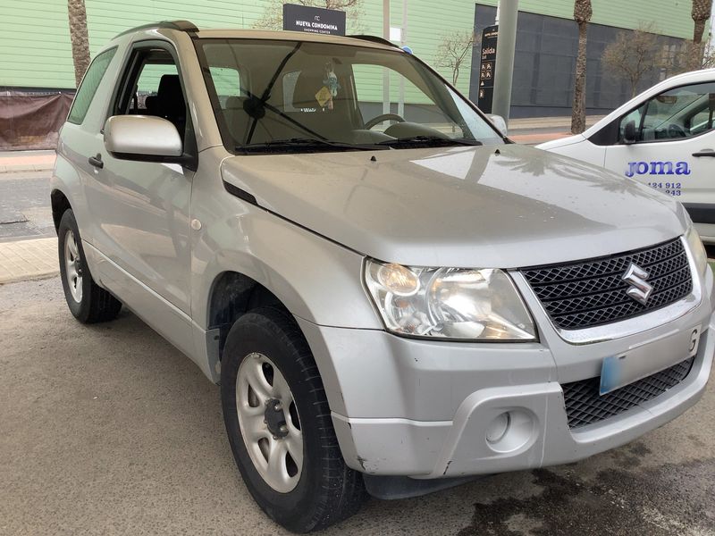 Suzuki Grand Vitara 1.6 JX-E 3 türig 2012 – снимка 12